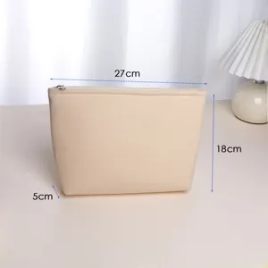 Simple corduroy cosmetic bag portable travel makeup pouch large capacity storage bag.