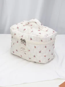 Large capacity quilted floral cosmetic bag, portable travel storage vanity case with zipper.