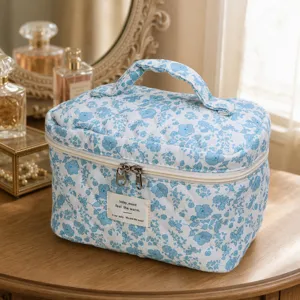 Borsa per Trucchi Trapuntata Portatile Carino Piccolo Floreale Grande Capacità Pochestta Organizer da Viaggio per Donne