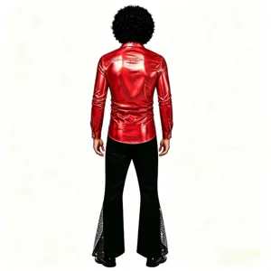Ensemble de costume disco rétro pour homme avec chemise rouge brillante et pantalon patte d'éph.