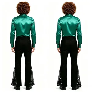Set de disfraz disco retro hombre, camisa satén verde y pantalón acampanado con estrellas strass.