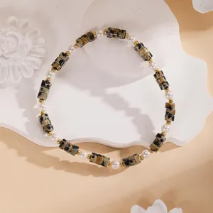 Elegante braccialetto di perle vintage con dettagli in pietra naturale per l'estate
