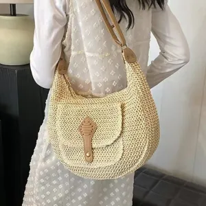 Sac bandoulière en paille tressée pour femme, grand sac hobo de plage avec poche à rabat.