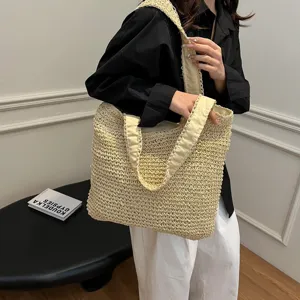 Handmade straw woven tote bag for women, large capacity casual single shoulder beach bag.