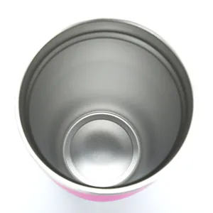 Interieur detailweergave van de 20OZ roestvrijstalen vacuüm geïsoleerde beker.