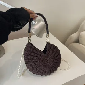 Sac à Épaule Tissé Coquille pour Femmes Avec Chaîne de Perles Artificielles Sac Bandoulière Élégant en PU pour Voyage