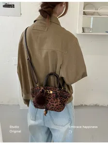 Retro leopard print suede shoulder bag stylish versatile handbag premium underarm tote bag