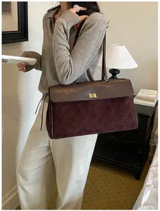 Elegante borsa a tracolla trapuntata da donna, grande capacità e chic borsa baguette.