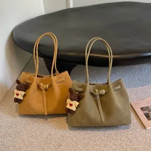 Κομψή μεγάλη τσάντα shopper με χαριτωμένο αρκουδάκι, ρετρό δερμάτινη τσάντα ώμου PU.