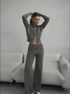Γκρι πλεκτό σετ με crop top με φερμουάρ και φαρδύ παντελόνι γυναικείο φθινοπωρινό