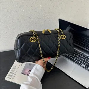 Black quilted leather chain shoulder bag classic bowling handbag elegant style