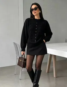 Schwarzer Damen Strickpullover mit stilvoller militärischer Knopf-Dekoration Top.
