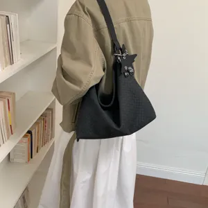 Geflochtene Schultertasche Umhängetasche große Kapazität lässige Alltagstasche Damen