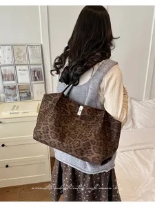 Korean style vintage leopard print tote bag large capacity casual commuter shoulder bag