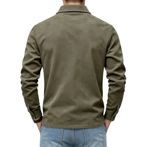 Chemise veste de travail en suede lourde a manches longues pour homme automne exterieur.