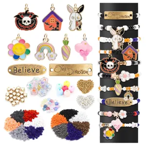 Kit de Fabrication de Bracelets DIY Halloween 1041Pièces Breloques en Émail en Alliage de Zinc Perles en Verre et Pâte Polymère Ensemble de Bracelets Perlés pour Femmes Enfants