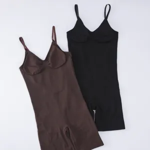Body gainant sans coutures pour femme, combinaison sculptante ventre plat à fines bretelles.
