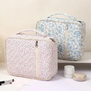 Vintage floral quilted cosmetic bag, large capacity portable toiletry pouch for women.