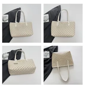 Modische Damen Pendler Tasche mit elegantem Monogramm Muster und grossem Stauraum Alltag.