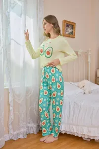 Women cute avocado print long sleeve pajamas set casual loungewear sleepwear for home.