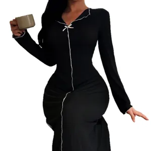 Elegante camisón negro de manga larga para mujer, lazo dulce cuello en V ropa de estar.