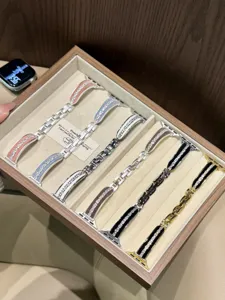 Cinturino per orologio in metallo scamosciato e zircone stile coreano compatibile con Apple Watch.