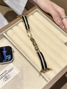Cinturino per orologio in metallo in stile coreano con strass compatibile Apple Watch 10