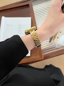 Cinturino per orologio in acciaio inossidabile lucido compatibile con smartwatch oro elegante
