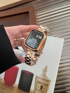 Cinturino per orologio in acciaio inossidabile lucido e custodia, maglia in oro rosa elegante.