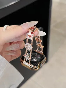 Stern Diamant Kette Metall Uhrenarmband Detailansicht, elegantes Roségold Design für Uhr.