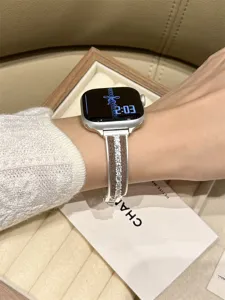 Cinturino per orologio in metallo scamosciato con strass compatibile Apple Watch