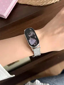 Bracelet de montre en cuir à motif d'étoiles fines accessoire pour montre intelligente.