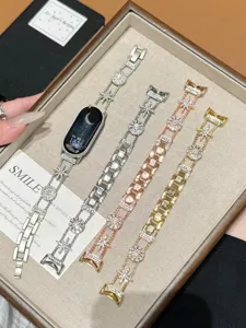 Glänzendes Stern Strass Metall Uhrenarmband im Detail, elegantes Design für Smartwatch.
