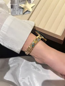 Goldene Metall Stern Strass Uhrenarmband Detailansicht für Apple Smartwatch Zubehör