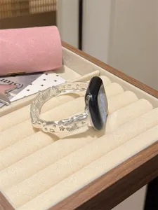 Metall Uhrenarmband mit glänzenden Sternen und Strass kompatibel mit Apple Watch.