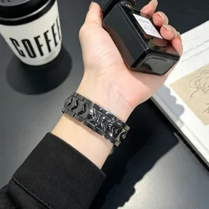 Metall Gliederarmband Detail für Apple Watch 10 11 9 SE, luxuriöser Mechanikstil.