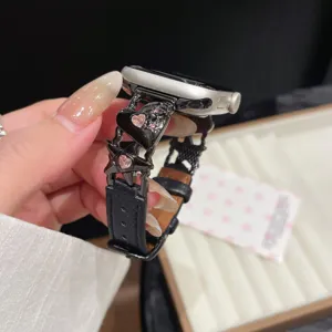 Metall Leder Uhrenarmband mit Herz Stern Anhänger Detail für Smartwatch Ersatzarmband