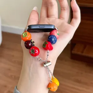 Cinturino per smartwatch in resina con perline di frutta colorate accessorio alla moda.