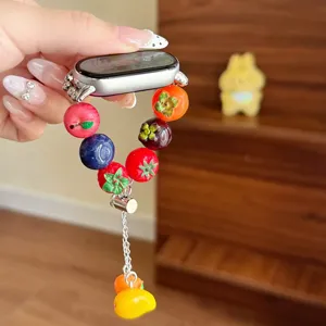 Cinturino per smartwatch in perline di frutta in resina, accessorio colorato fatto a mano.