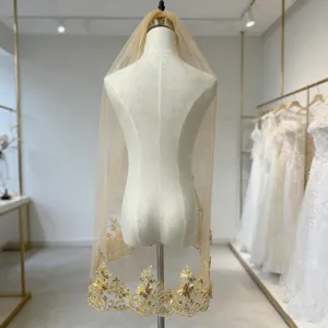 Voile de mariée élégant or champagne avec broderie de dentelle de paillettes pour mariage.