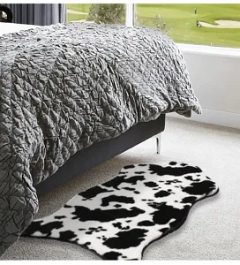 Faux rabbit fur cow print rug for bedroom bedside, soft fluffy floor mat for living room home decor.