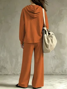 Autumn casual two-piece set, loose hooded sweatshirt and high-waist wide-leg pants.
