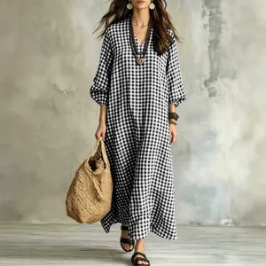 Black and white plaid maxi dress for women, casual V-neck long sleeve loose dress.