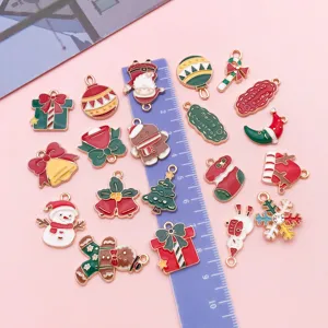 Pendentifs émaillés de Noël accessoires bijoux DIY ensemble avec divers motifs mignons de fêtes.