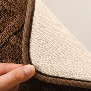 Komfortable Fleece-Badezimmermatte in Unifarben mit rutschfester PVC-Unterseite für Bad.