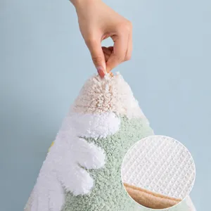 Cute cartoon daisy bathroom carpet soft plush anti-slip floor mat for bedroom absorbent