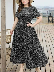 Details of black ditsy floral plus size maxi dress, short sleeve elegant long gown.