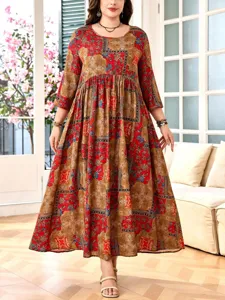Elegantes Damen Maxikleid mit langem Arm und Vintagemuster in grossen Groessen Modestil.