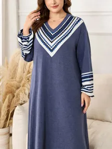 Plus size casual V-neck geometric print long sleeve maxi dress for women autumn daily wear.