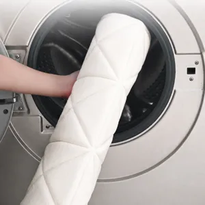Korallensamt Memory Foam geprägte Fußmatte, waschbarer einfarbiger rutschfester Teppich.